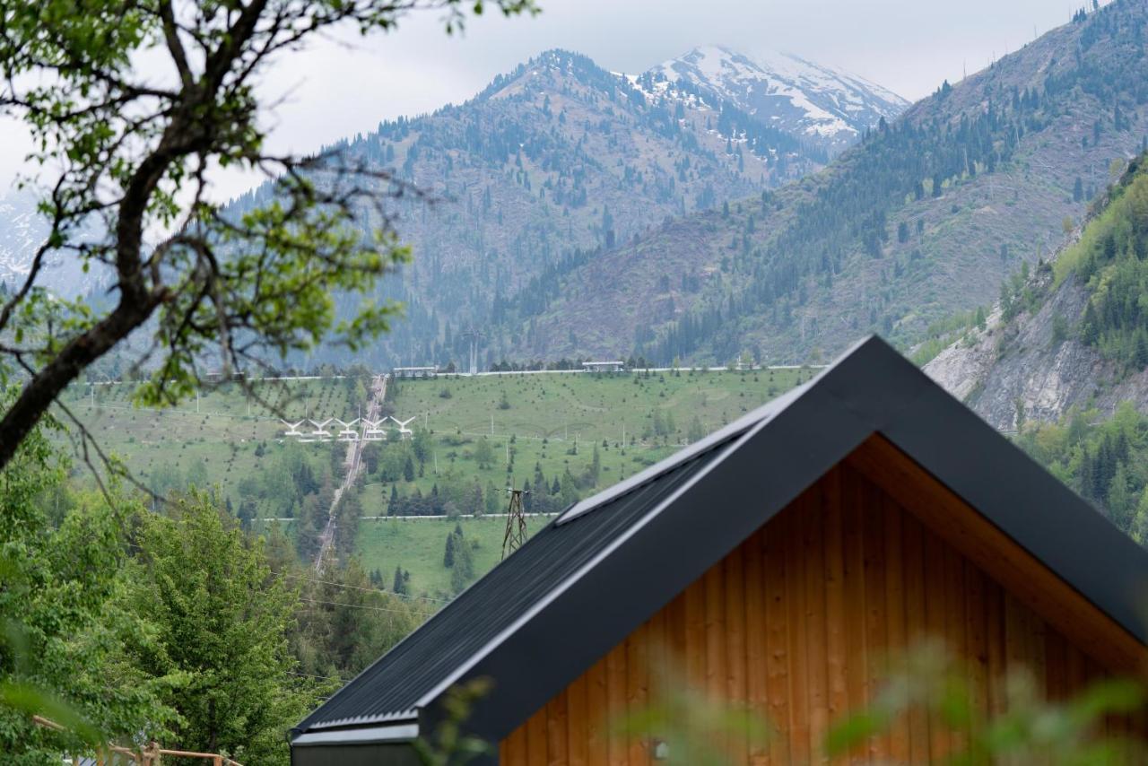 Qazaq Auyl Eco Hotel Alma-Ata Buitenkant foto