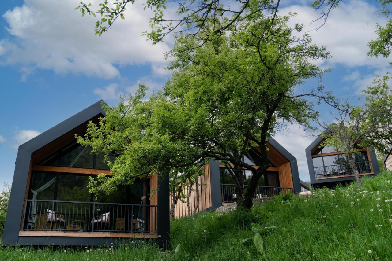 Qazaq Auyl Eco Hotel Alma-Ata Buitenkant foto
