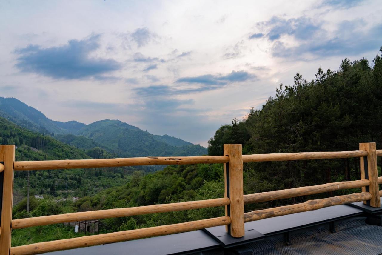 Qazaq Auyl Eco Hotel Alma-Ata Buitenkant foto