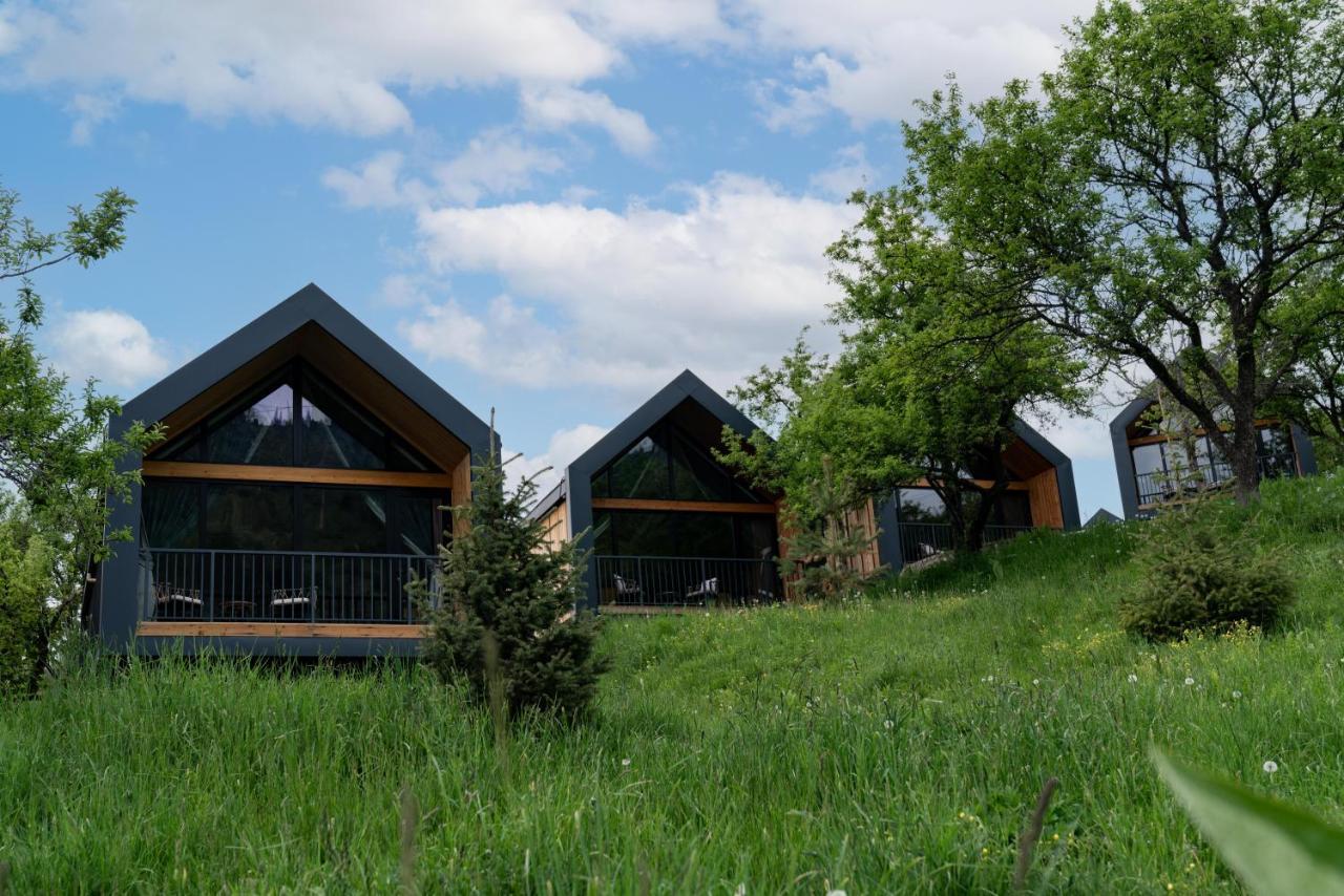 Qazaq Auyl Eco Hotel Alma-Ata Buitenkant foto