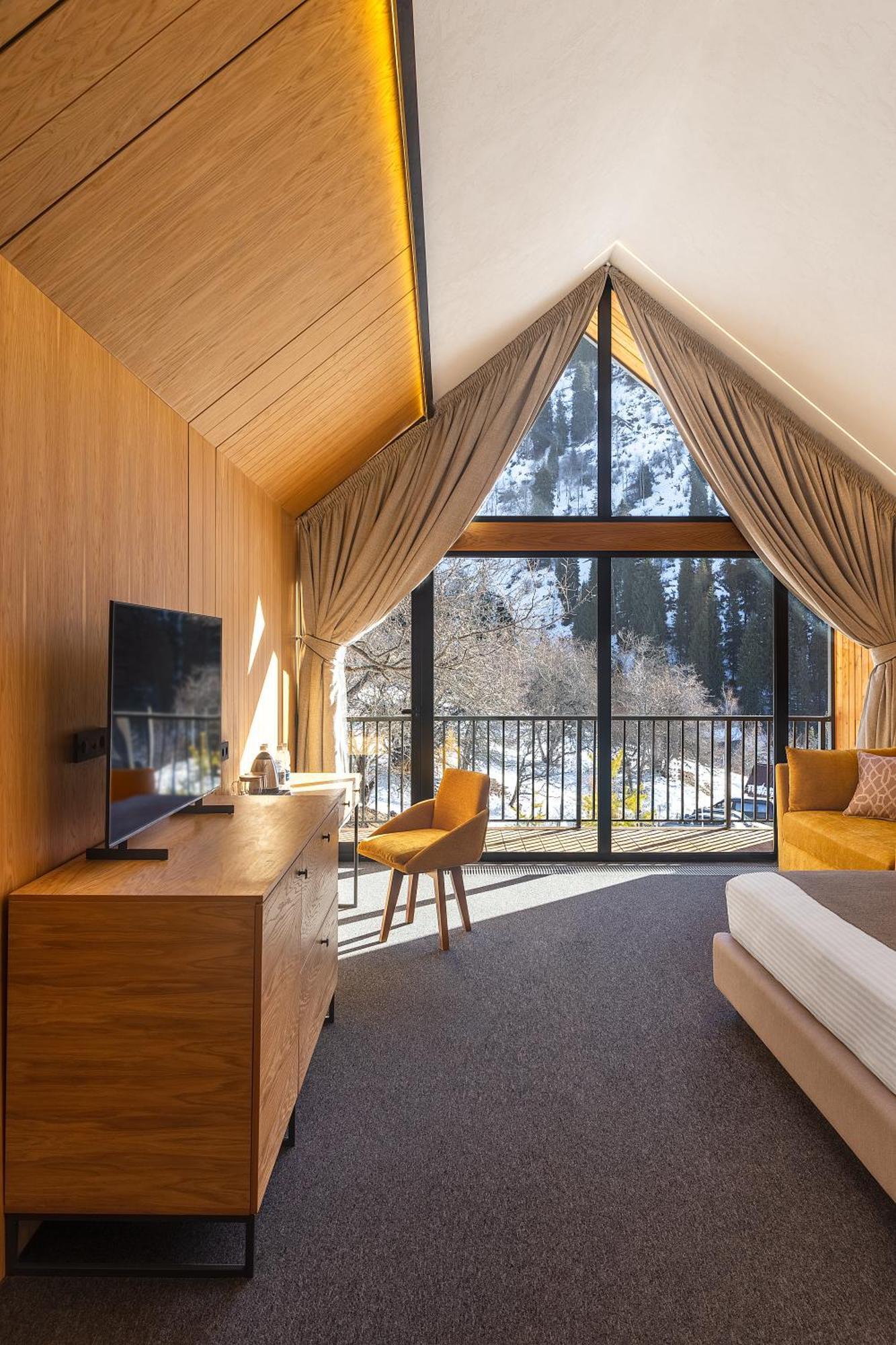 Qazaq Auyl Eco Hotel Alma-Ata Buitenkant foto