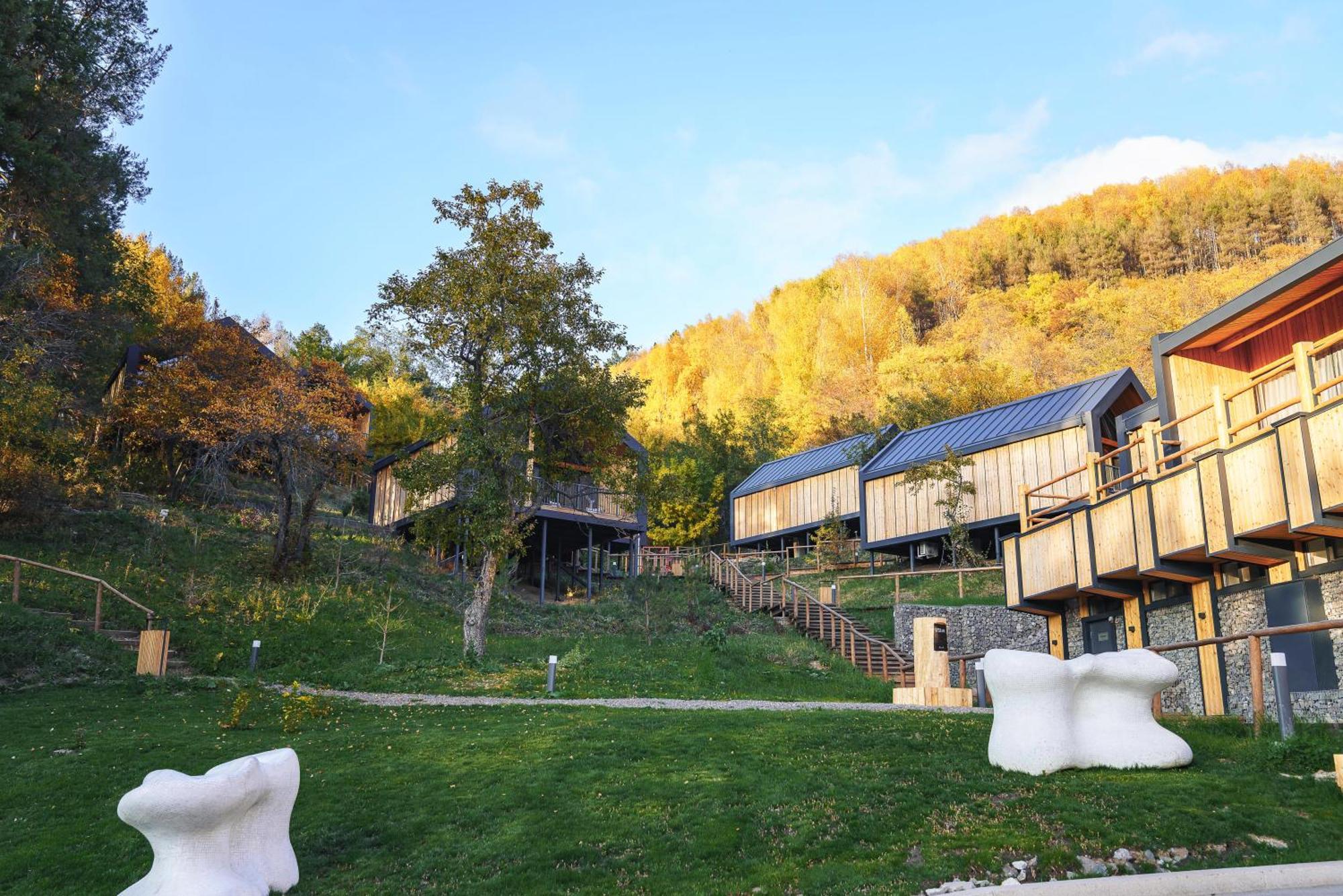 Qazaq Auyl Eco Hotel Alma-Ata Buitenkant foto