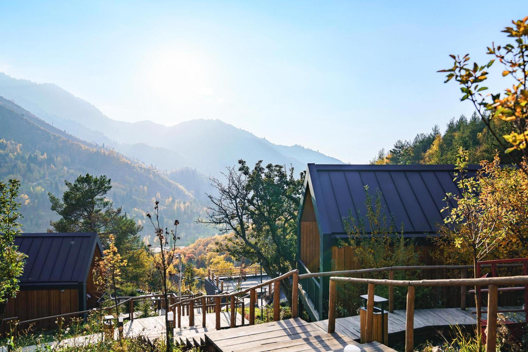 Qazaq Auyl Eco Hotel Alma-Ata Buitenkant foto