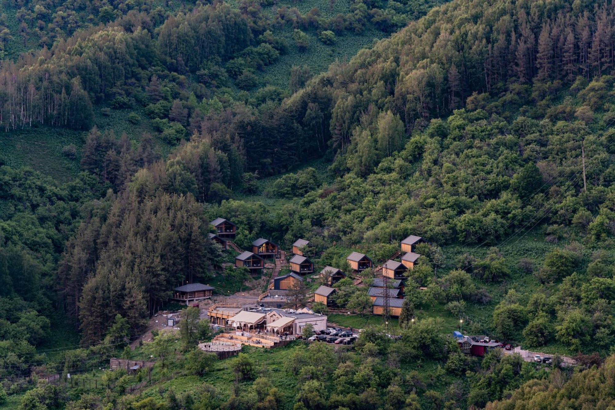 Qazaq Auyl Eco Hotel Alma-Ata Buitenkant foto